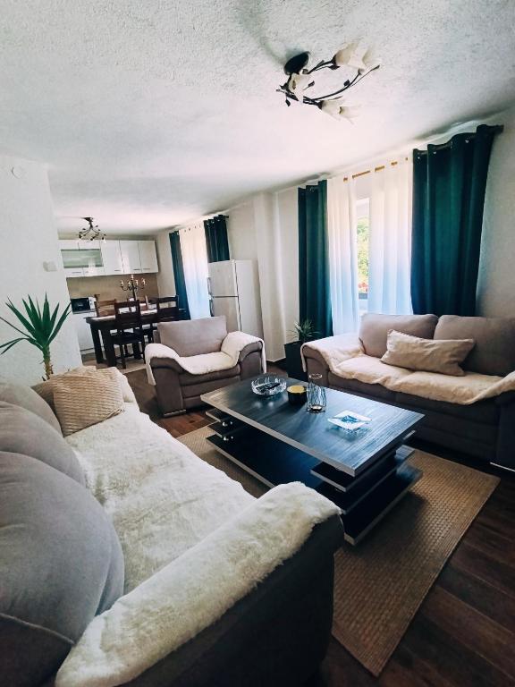 Apartman Soldat - Ferienwohnung Sipovo