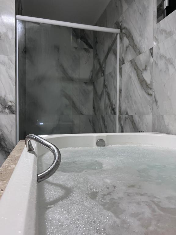 Casa com Hidromassagem Quente e Fria - B&B Santa Cruz do Sul