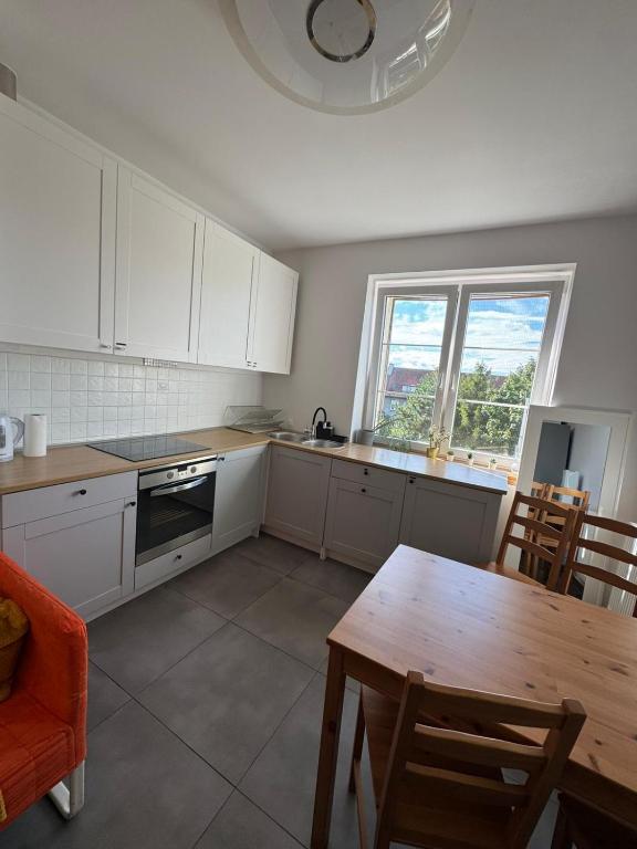 Wrzeszcz Apartment Near Beach & Old Town - B&B Danzica