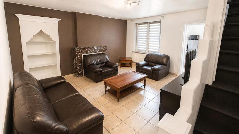 House in Charleroi ideal for families et professionals - B&B Charleroi