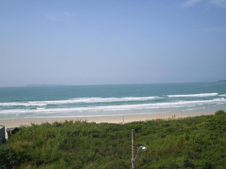 Praia de Mariscal a 50 metros do mar - B&B Bombinhas