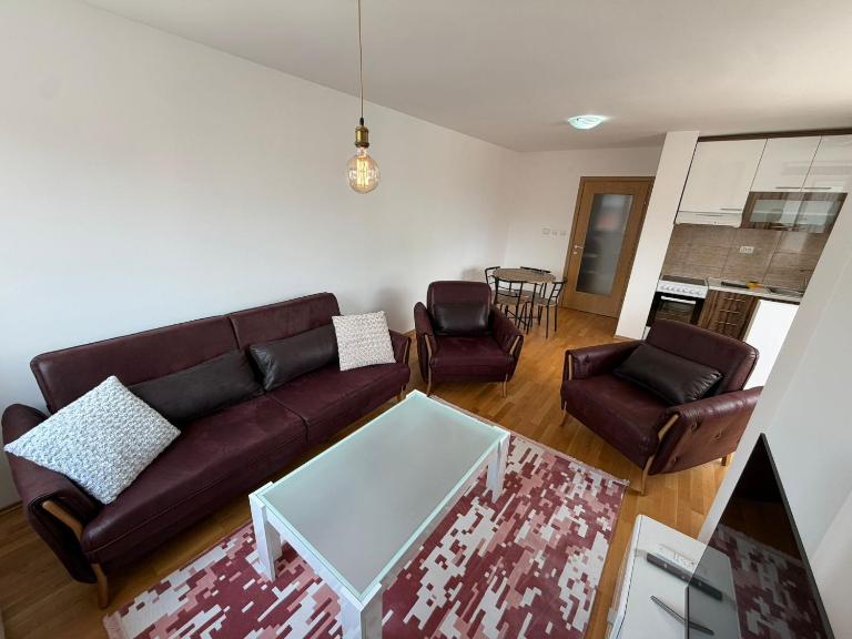 Apartment Togo East Sarajevo - Free parking - B&B Donje Mladice