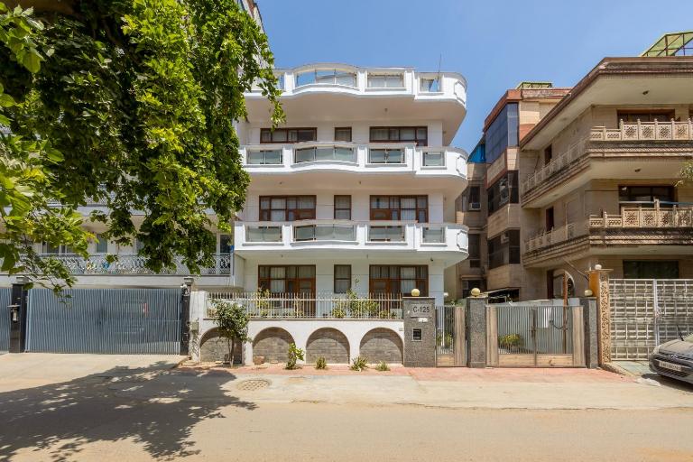 SKS Excel Inn - B&B Gurugram