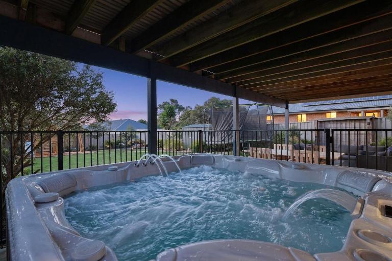 All Seasons Family Spa Retreat - Chambres d'hôtes Cowes