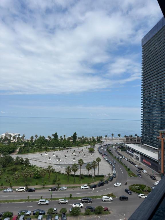 Batumi - Seaside Stunning Apartment - B&B Batumi