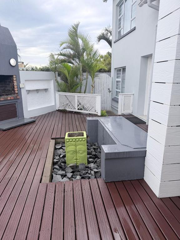 CCV Beach House - B&B Bay View