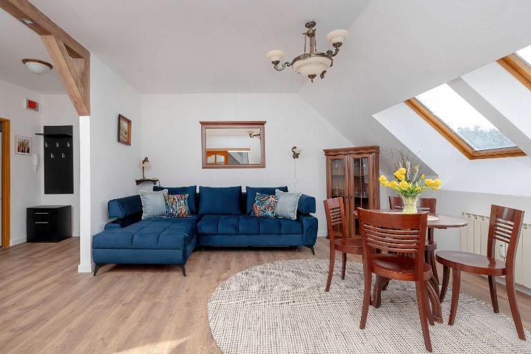 Turystyczna Two-level Apartment 5 Minutes to the Beach by Noclegi Renters - Chambres d'hôtes Międzyzdroje