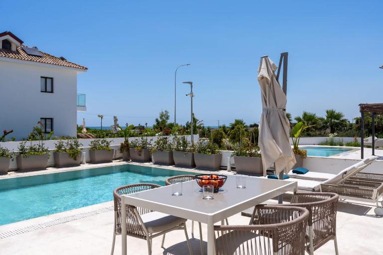 Private Pool 3BR Villa Near Beach Larnaca - B&B Softades