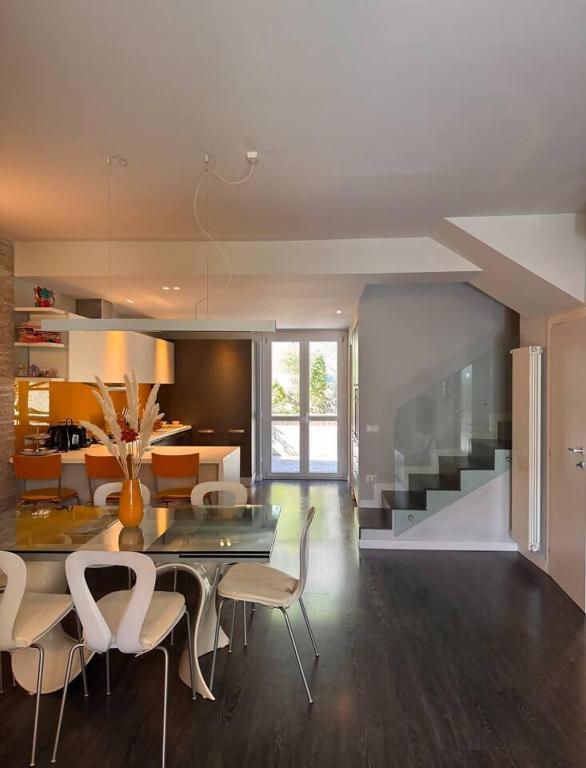 Luer Prince - Villetta a schiera con vista lago - B&B Lovere