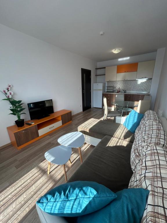Salty Breeze Vlas Apartment - B&B Saint Vlas