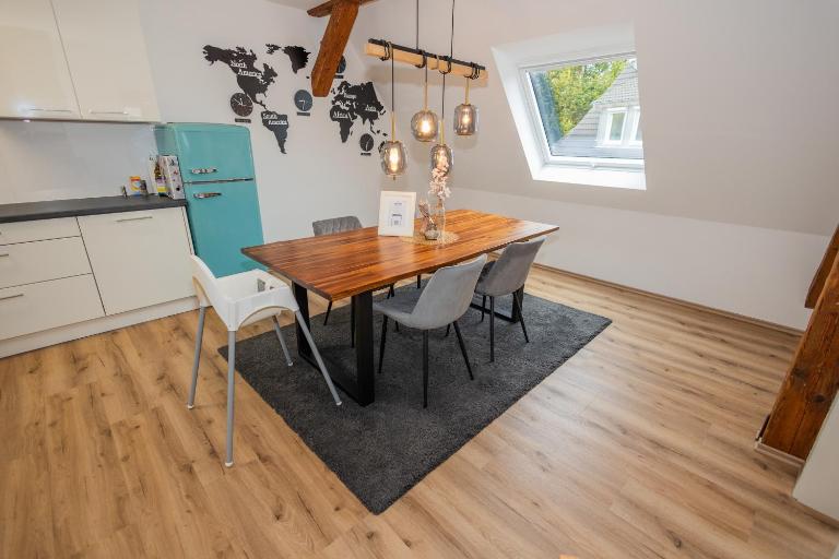 Schicke, neue Wohnung direkt am Stift - B&B Michelfeld