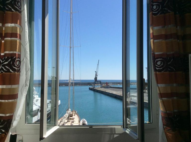 Casetta sul Porto - B&B Imperia