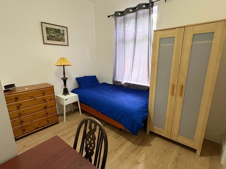 Comfortable Single Rooms Near Derby City Centre - B&B Derby