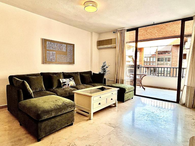 Alicante Center Oasis Pool Garage and Terrace - Bed and Breakfast Alicante
