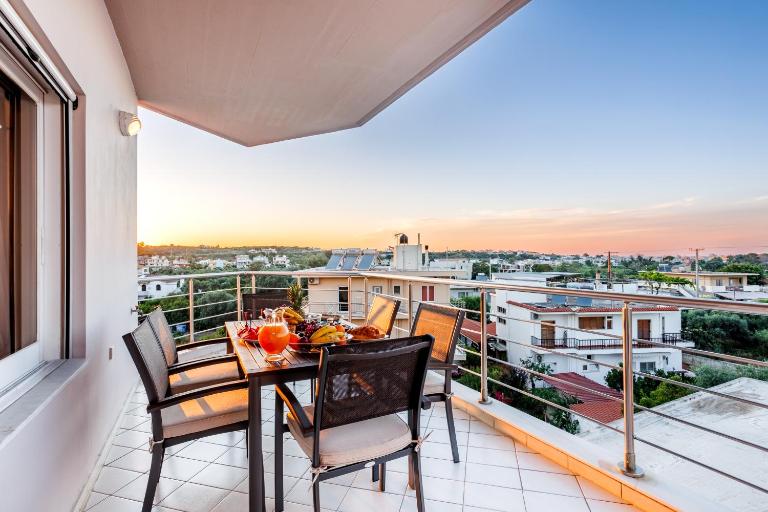 Plumeria Apartment - B&B Chania
