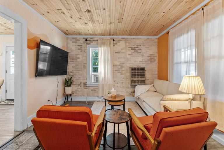 Stylish Boho 2BR New Furnishing Quite Area - Chambres d'hôtes Liverpool