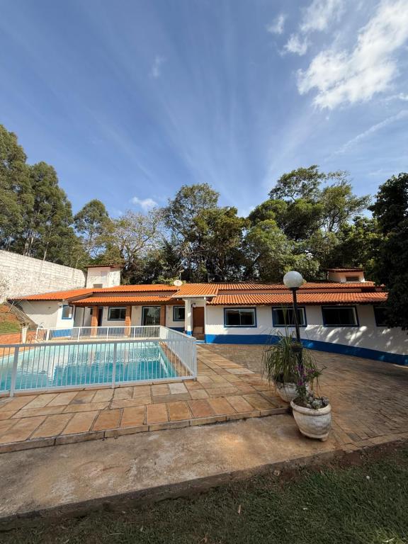 Chácara 3 quartos com piscina e churrasqueira - Chambres d'hôtes Itatiba
