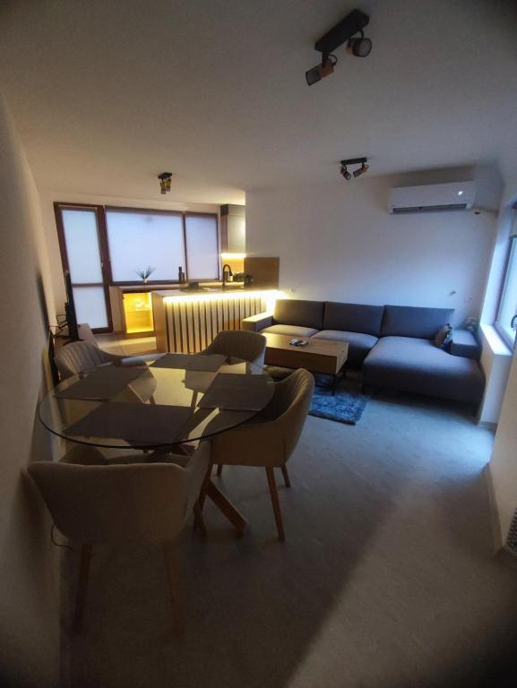 Апартамент Skyline - B&B Yambol