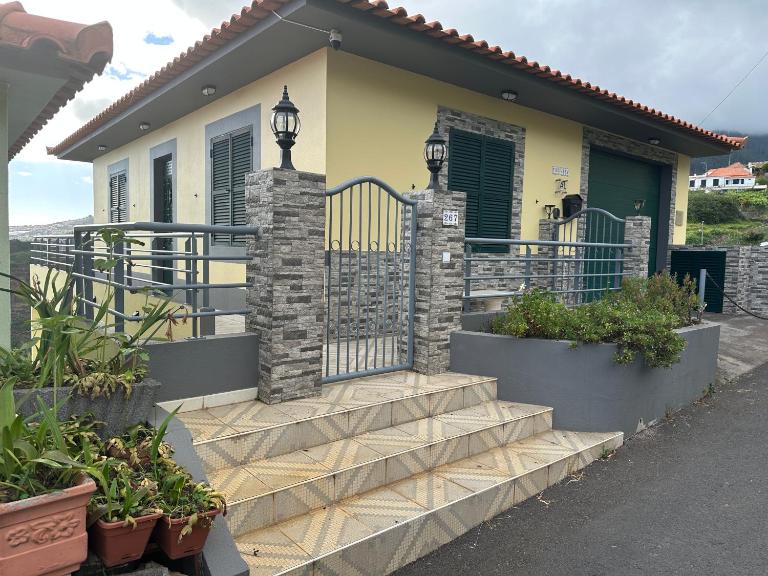 The View House - B&B Ponta do Sol