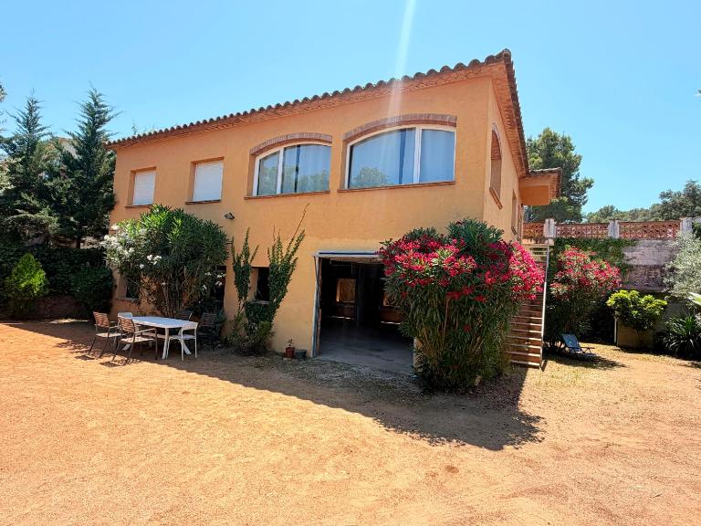 Villa Cots Pals - Bed and Breakfast Pals