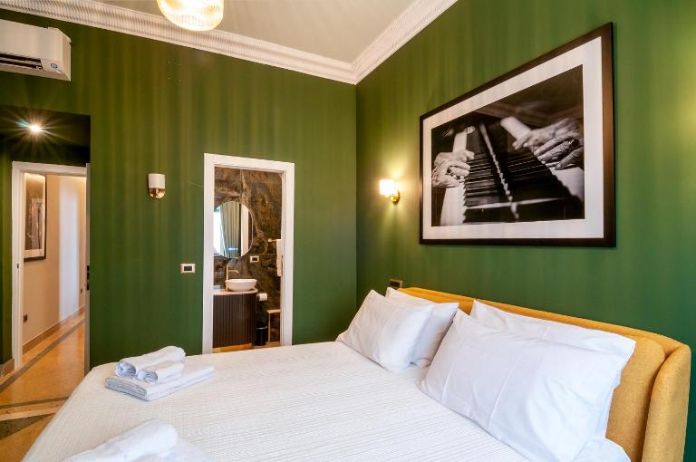 CasaJammone Up Boutique Rooms - B&B Napoli