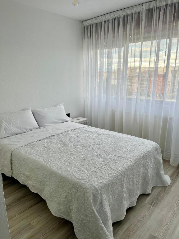 Ferrocarril Apartamento A Coruña - Ferienwohnung A Coruña