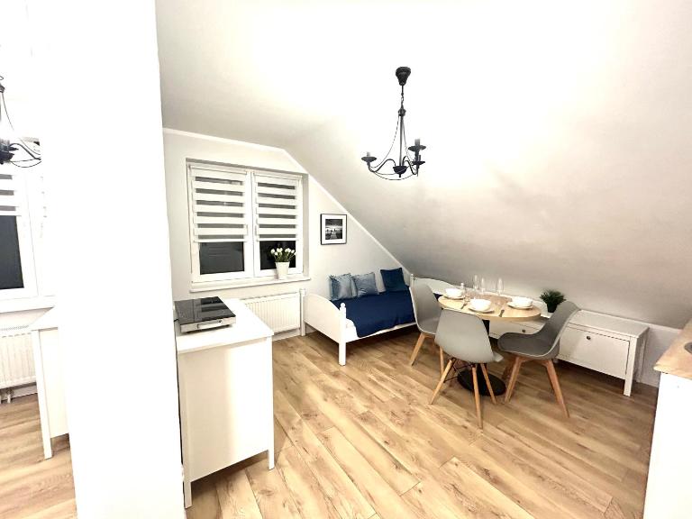 Leśny Apartament - Przytulnie na Poddaszu - Chambres d'hôtes Rudka