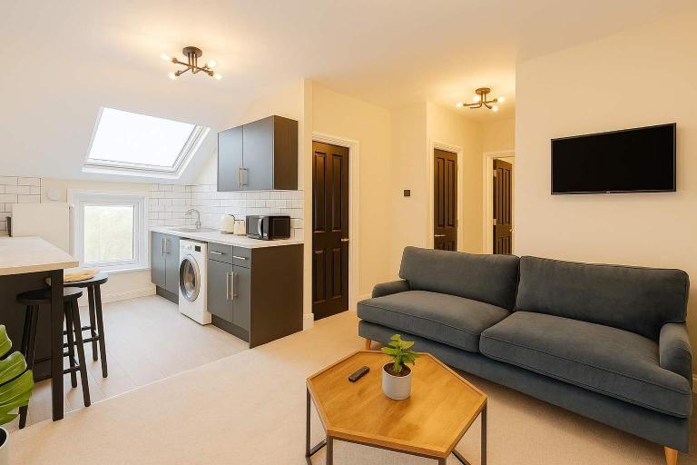 Central 2-Bed Apartment for 4 - Free Parking - B&B Cardiff
