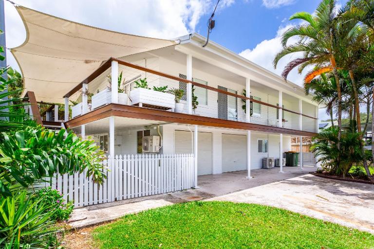 Causeway's Pinnacle - B&B Kinka