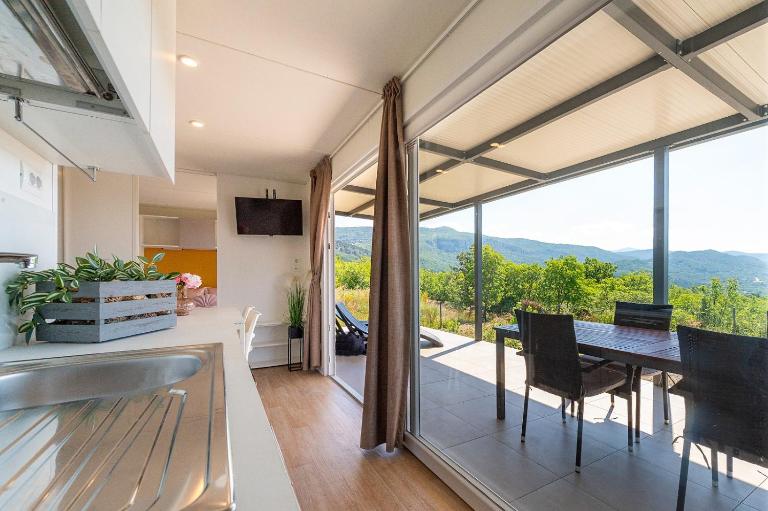 Vela Stina Mobile home - B&B Roč