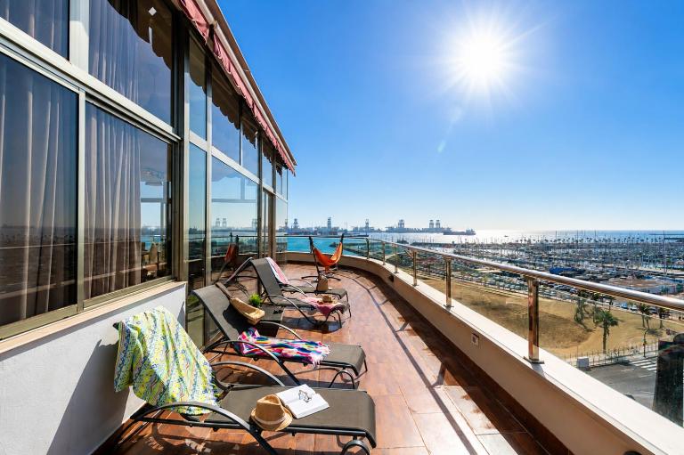 Living Las Canteras Homes - PENTHOUSE FREE PARKING - B&B Las Palmas de Gran Canaria