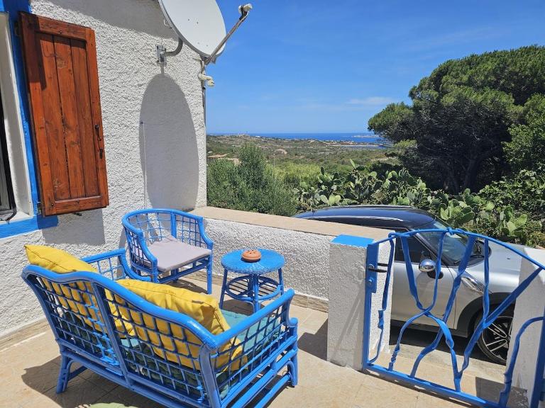 La Perla Blu holiday home - B&B La Maddalena