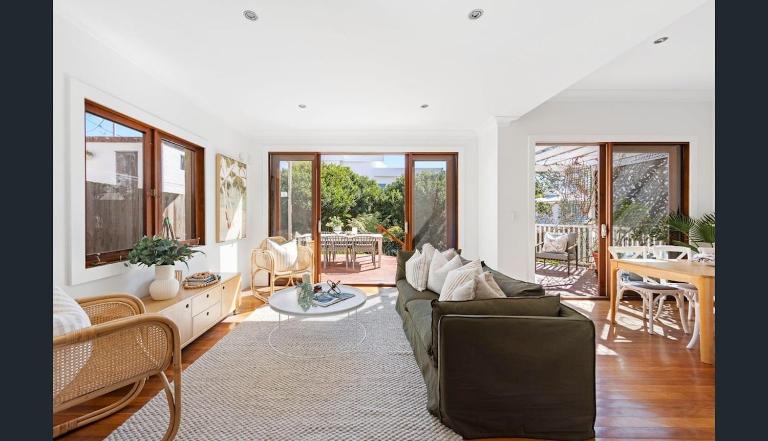 Private Manly Suite at ILUKA - B&B Monal