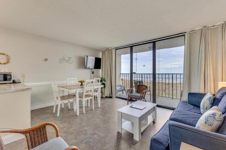 0206 The Grand Atlantic in Carolina Beach - Ferienwohnung Carolina Beach