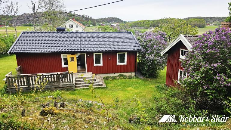 Charmigt familjehus i Säby på Tjörn SE09174 - B&B Säby