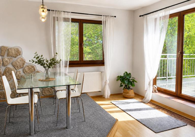 Spacious Apartment with Free Parking near Prague - B&B Rudná