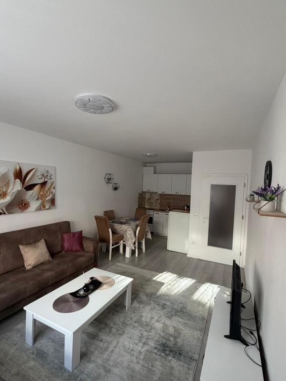 ApartmentRubin - Ferienwohnung Pristina