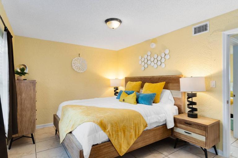 Ocean 20 - Sunny Seaside - B&B Indian Harbour Beach