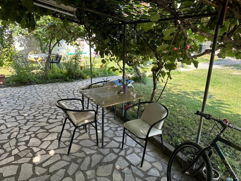 Ground floor park apartment motorcycles and bike frendly - Ferienwohnung Struga