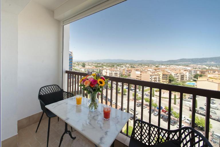 WELCS ESTUDIO 394 EMP con balcon y vista al mar - B&B Empuriabrava