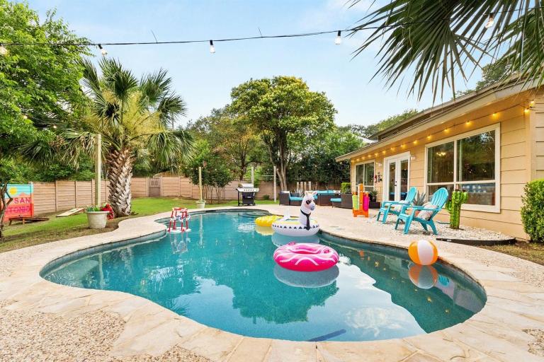 6BR Pool & Game Arcade Family Dog Friendly - B&B San Antonio