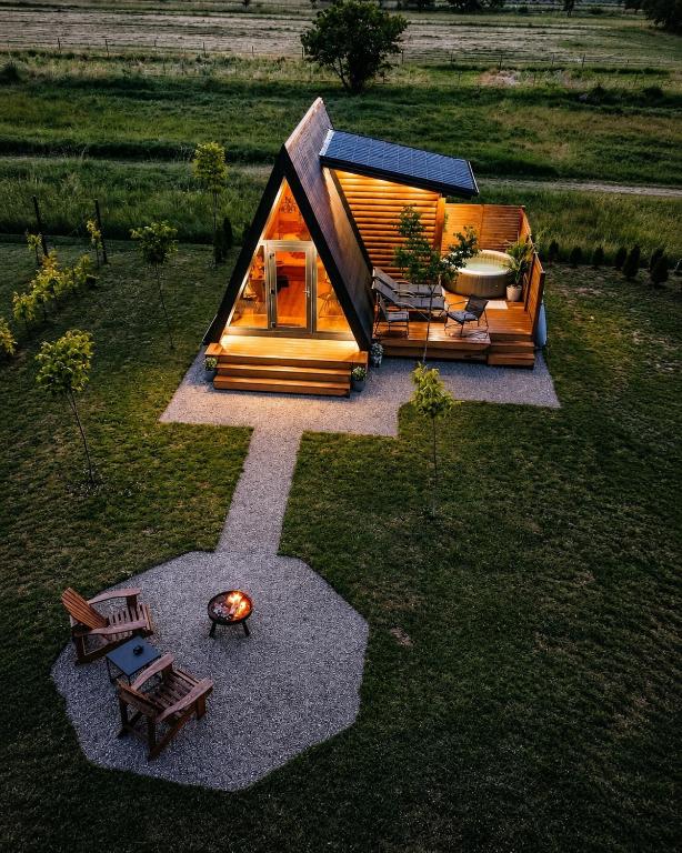 Honey Glamping Resort with jacuzzi - B&B Tomislavgrad
