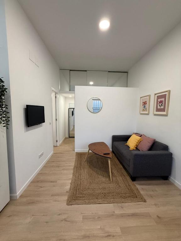 Refurbished flat in an excellent location - Longares - Ferienwohnung Madrid