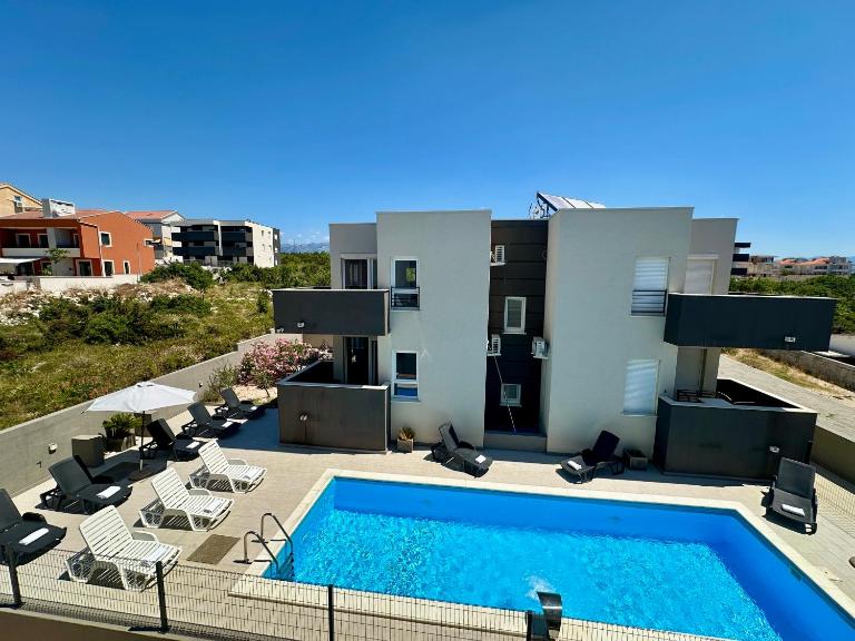 The Sands Luxury Residences With Pool - Premium Apartment - B&B Novalja