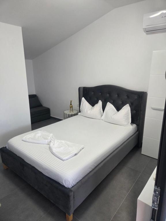 Casa Izabela - B&B Costineşti