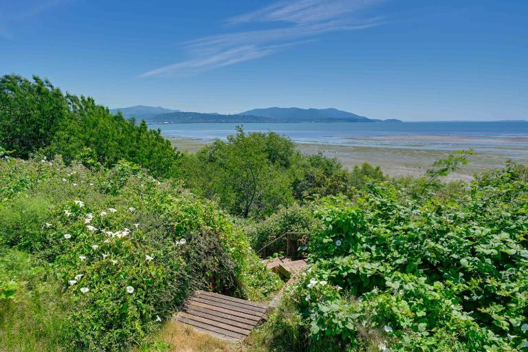 Waterfront Bellingham Bliss: Steps to Beach! - B&B Bellingham