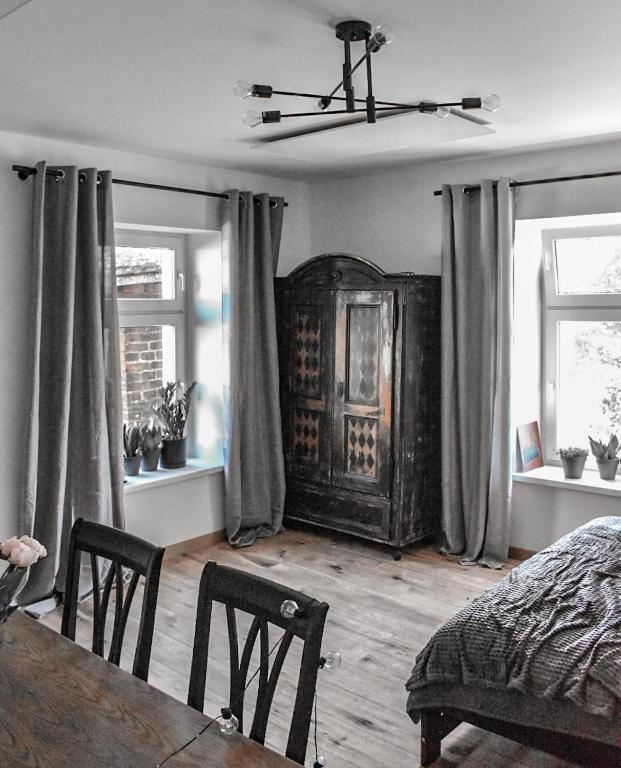 Apartament Antracytowe Wrota 3 - B&B Boguszów-Gorce