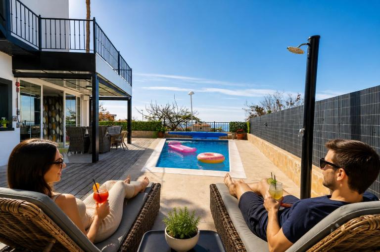 Villa Costa Adeje 3BR with Heated Pool, Outdoor Kitchen & Gas BBQ, Aircon, Stunning Views by Aqua Vista Tenerife - Bed and Breakfast Adeje