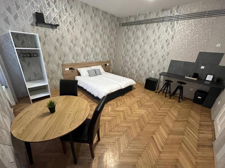 Easy Rooms - City Center - Chambres d'hôtes Miskolc