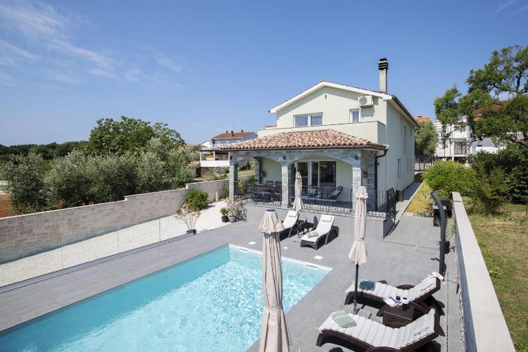Villa Eman - Bed and Breakfast Pula